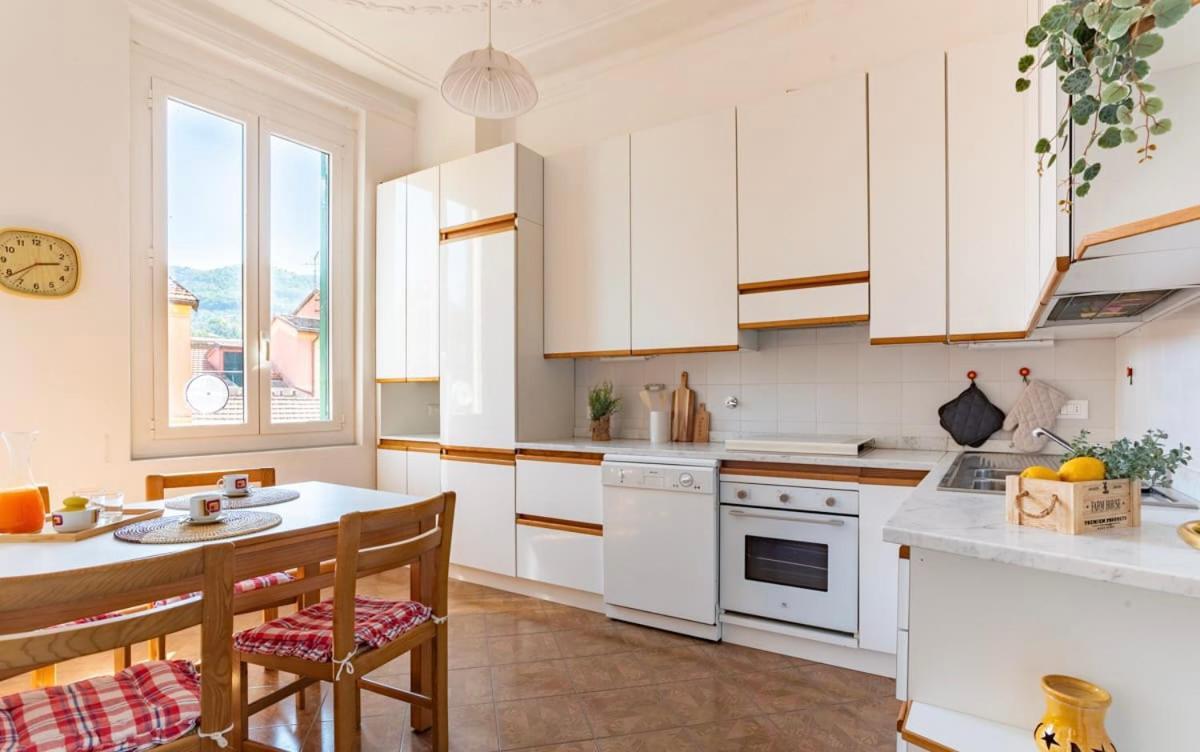 Henry's House - Via Palestro 4 Apartment
